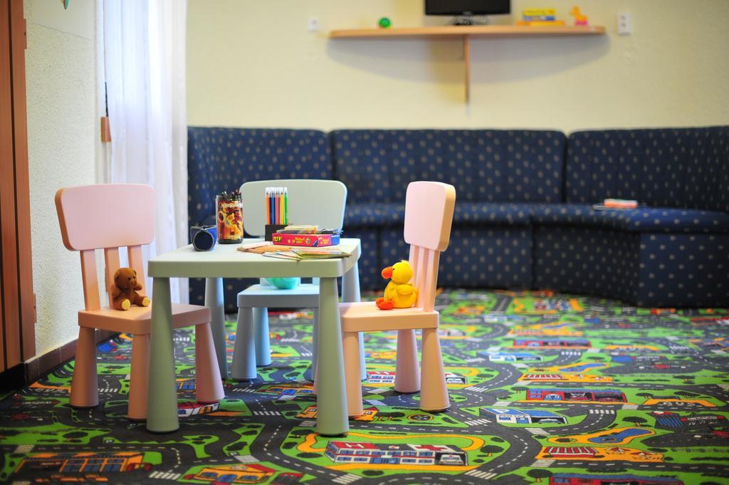 Apartman Hotel Бюк Экстерьер фото