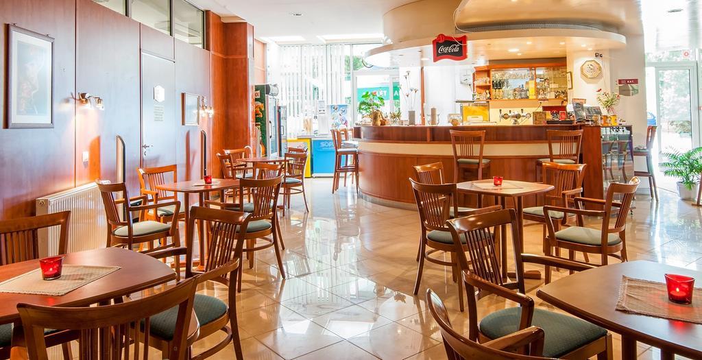 Apartman Hotel Бюк Экстерьер фото