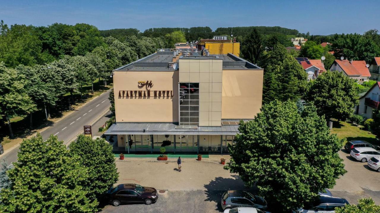 Apartman Hotel Бюк Экстерьер фото